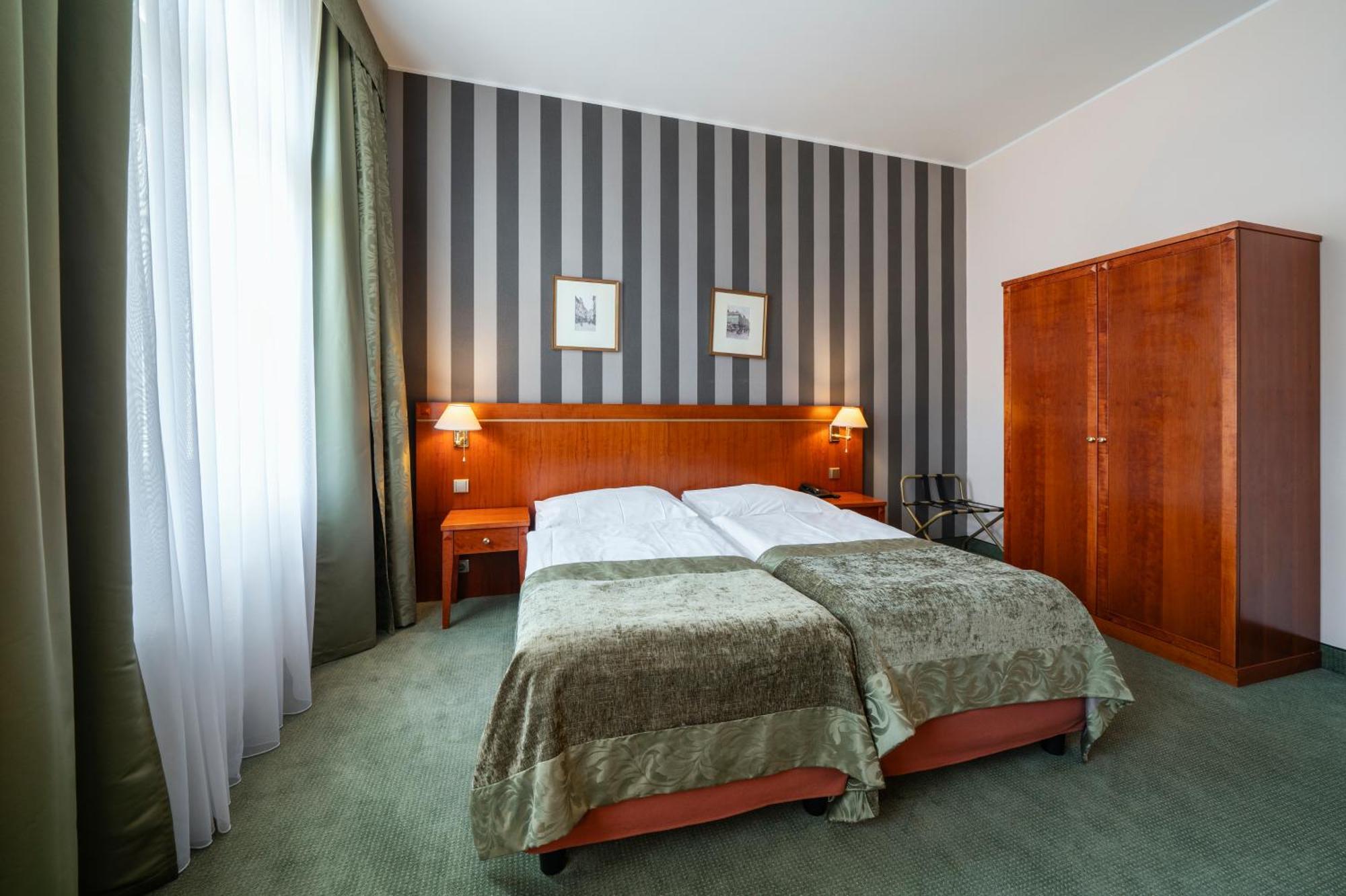 Hotel Raffaello Praha Eksteriør bilde
