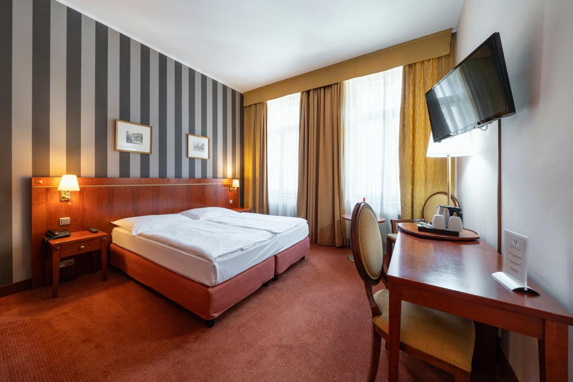 Hotel Raffaello Praha Eksteriør bilde
