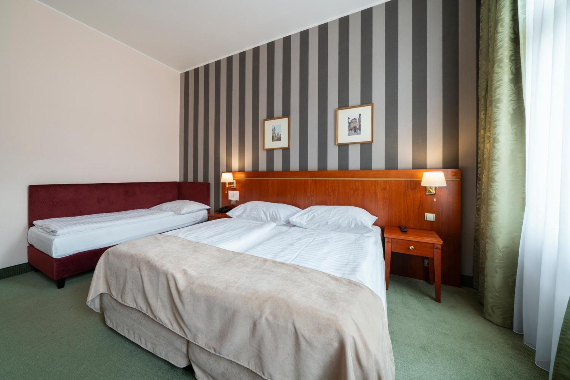 Hotel Raffaello Praha Eksteriør bilde