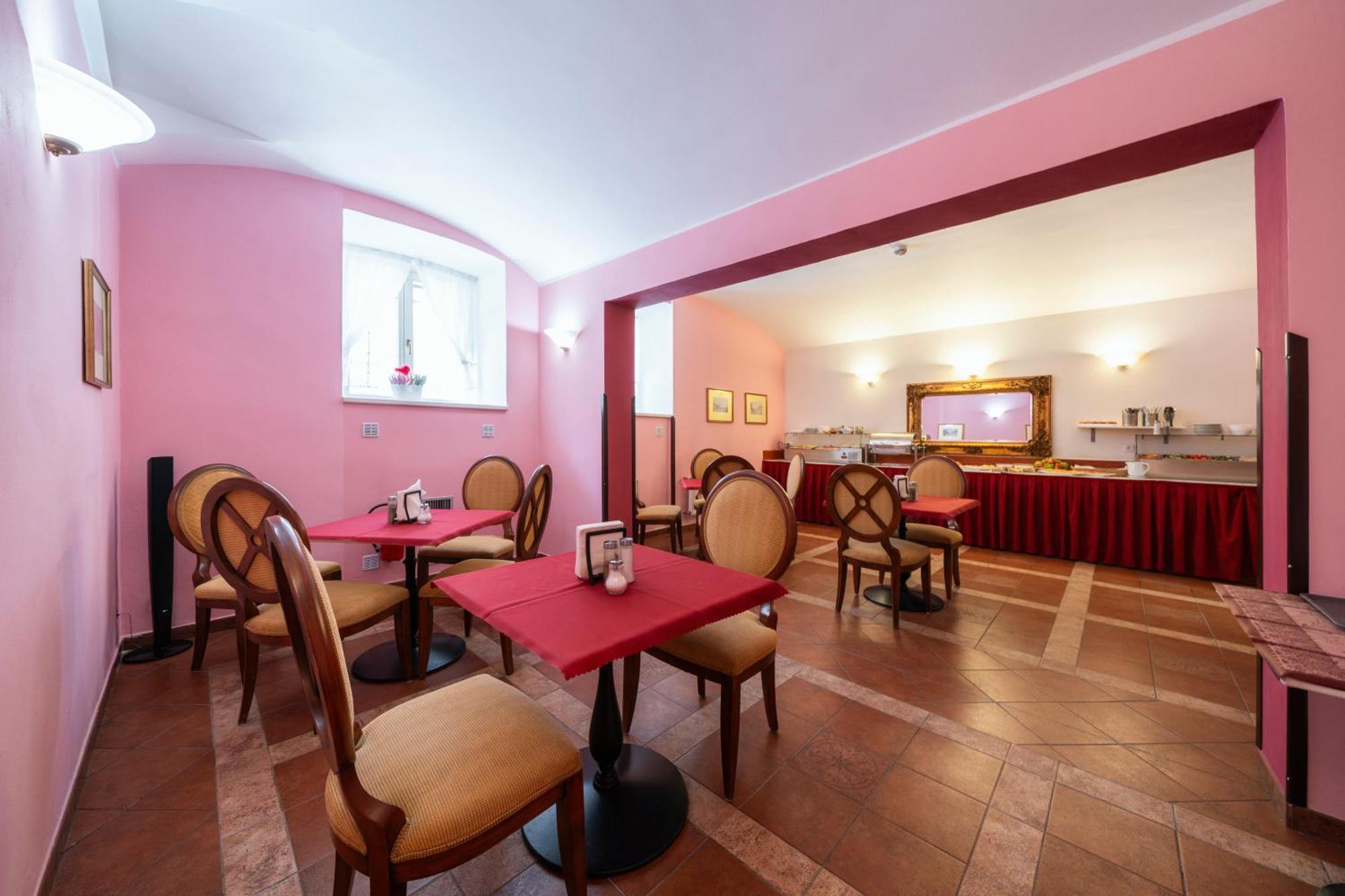 Hotel Raffaello Praha Eksteriør bilde